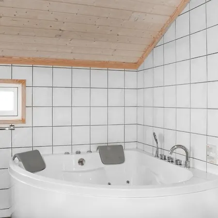 Three-bedroom In Prázdninový dům