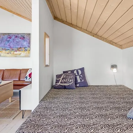 Three-bedroom In Jerup