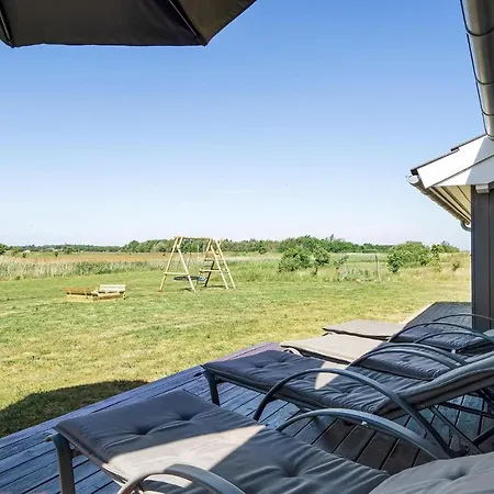 Three-bedroom In Prázdninový dům Jerup