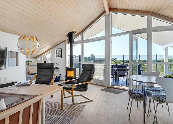 度假居 Three-bedroom In *